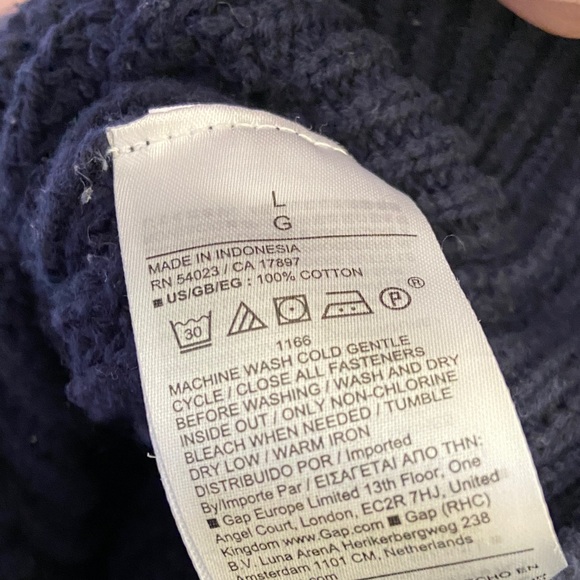 GAP Navy Ribbed V-Neck Button-Front Cardigan - Picture 4 of 4